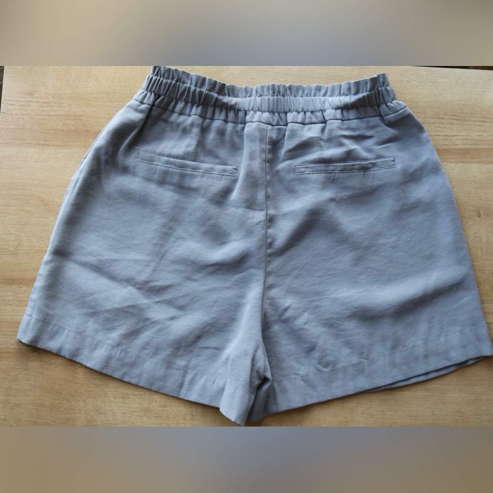Simply Vera Vera Wang Light Grayish Lavender High-Waist Elastic Shorts - Size M - Picture 6 of 9